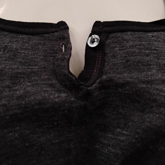 Vintage Old Navy Baseball Tee size Medium Dark Grey RAGLAN Black 3/4 sleeve - Picture 4 of 6